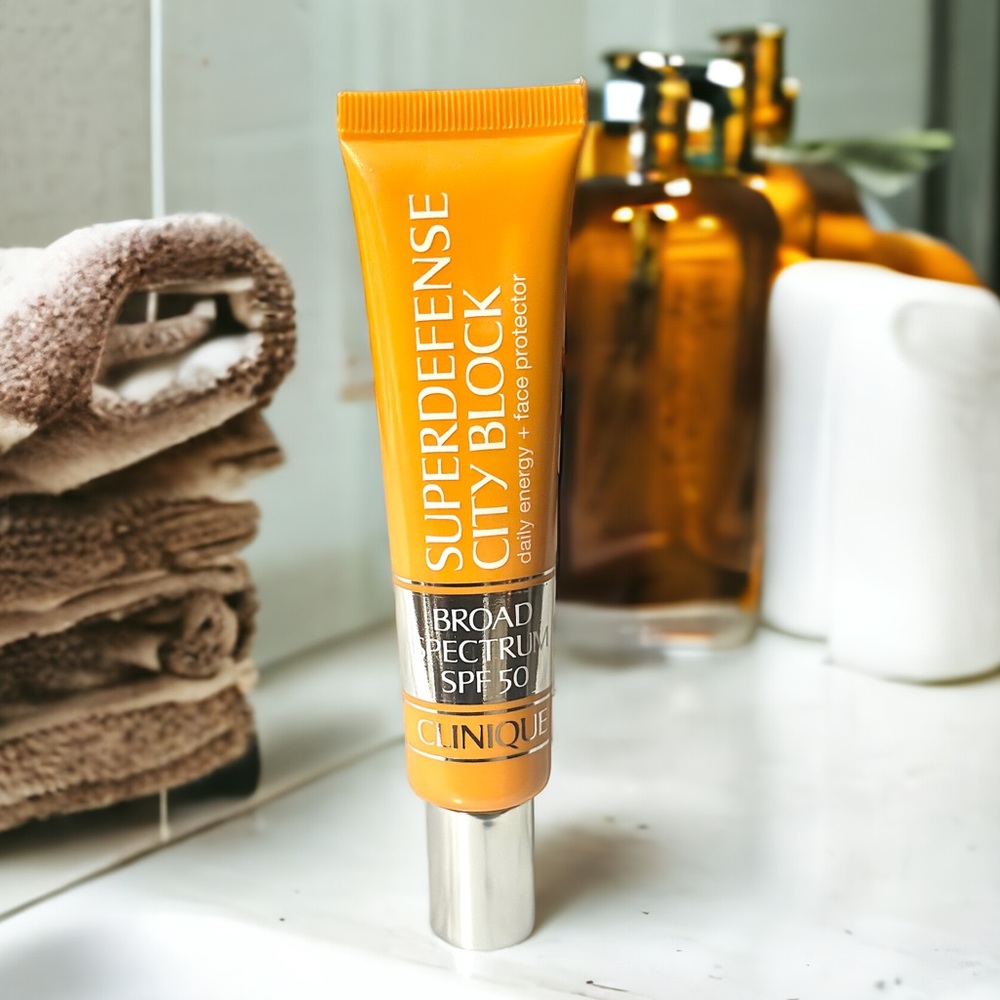 Clinique Superdefense City Block SPF 50